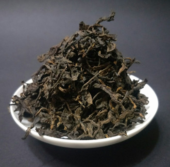 1999 Menghai district wild big tea tree 100g pure ancient bulk tea